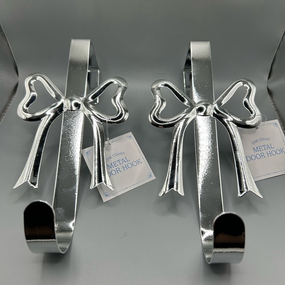 Target Bullseye Playground SILVER BOW Over The Door Hooks Set Coquette 2025 NEW - Picture 1 of 7